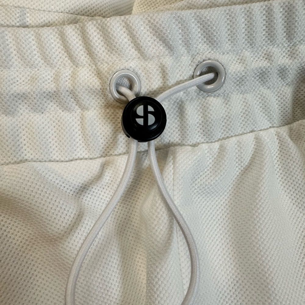 NWT Sports Illustrated Plus Size White Drawstring Waist Athletic Shorts - 3XL - Picture 4 of 11